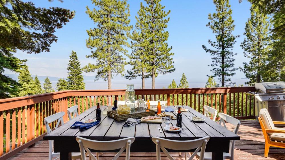 Horizon by AvantStay Stunning A-frame Cabin w Hot Tub Billiards Lake Views